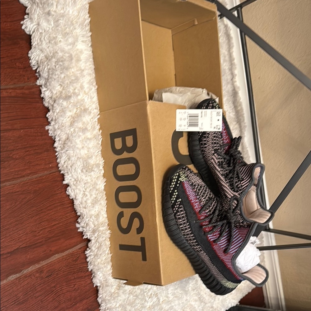 Adidas Yeezy Boost 350 V2 Sneakers